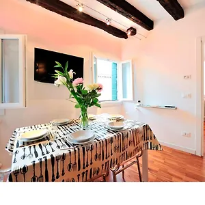 Apartment Vivaldi - Biennale By Wonderful Italy, Venice