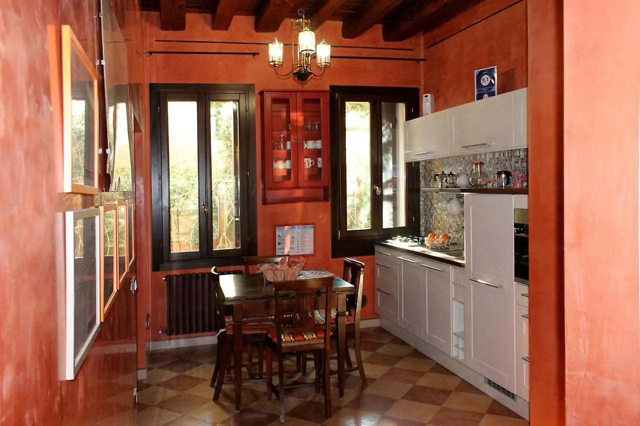 Campiello Tron Apartment Venice